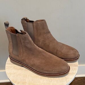 Steve Madden Tan Suede Chelsea Boots